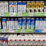 Como identificar os diferentes tipos de leite nos mercados do Japão