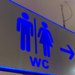 Empresa no Japão exige registro até de idas ao banheiro e caso levanta debate sobre limites no trabalho