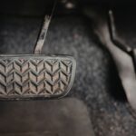 Carro invade supermercado em Hamamatsu, três ficam feridos